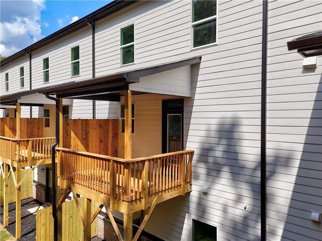 6 Rock Park Way, Tucker, GA 30084