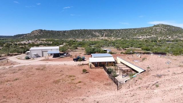 15055 Hwy 208, Robert Lee, TX 76945