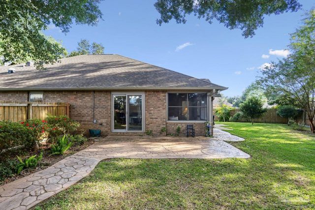 5903 Dun Barton Ct, Pace, FL 32571