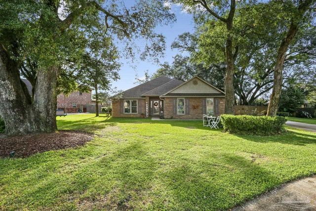 5903 Dun Barton Ct, Pace, FL 32571