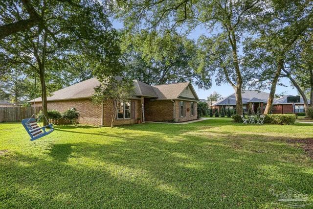 5903 Dun Barton Ct, Pace, FL 32571