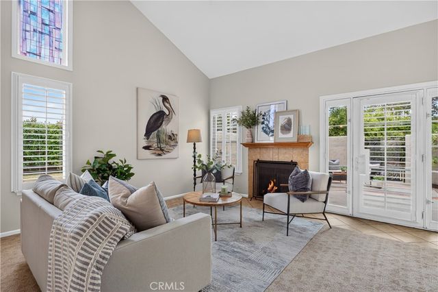 8488 Oakstone Circle, Huntington Beach, CA 92646