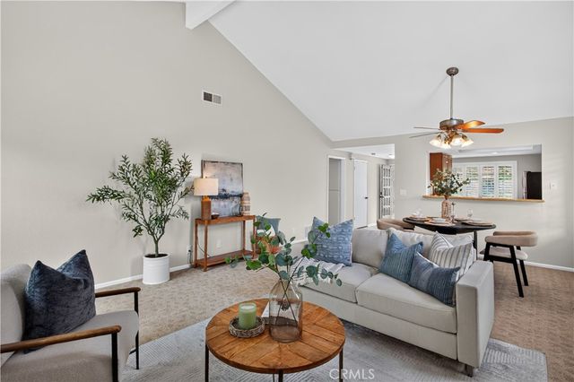 8488 Oakstone Circle, Huntington Beach, CA 92646