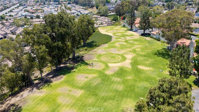 8488 Oakstone Circle, Huntington Beach, CA 92646