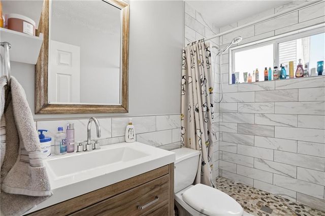 225 DUNAGAN DR, Lawrenceville, GA 30045