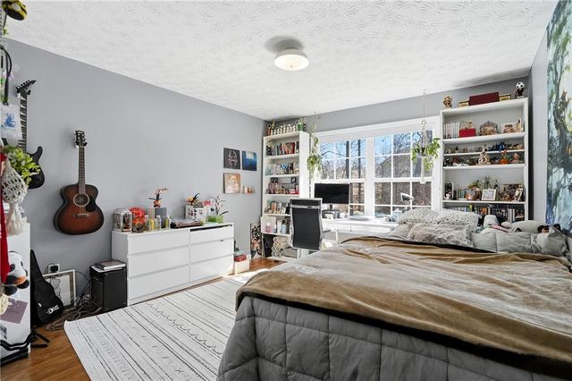 225 DUNAGAN DR, Lawrenceville, GA 30045