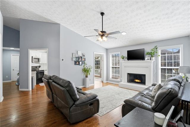 225 DUNAGAN DR, Lawrenceville, GA 30045