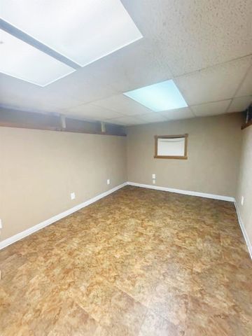 3316 S Hiram, Wichita, KS 67217