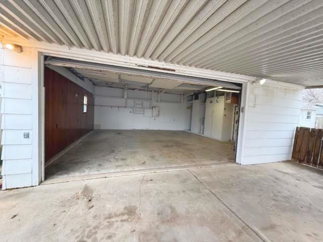 3316 S Hiram, Wichita, KS 67217