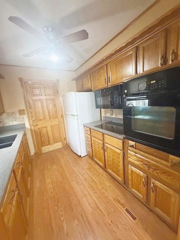 3316 S Hiram, Wichita, KS 67217