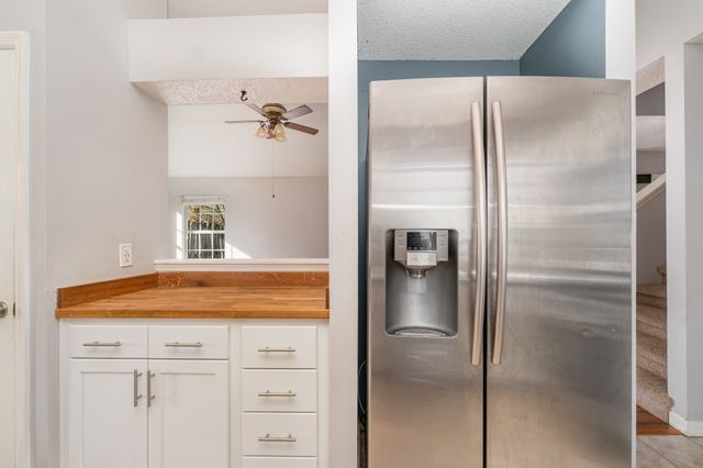 2600 Paddle Wheel Dr, Nashville, TN 37214