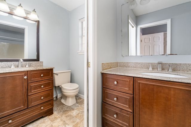 2600 Paddle Wheel Dr, Nashville, TN 37214