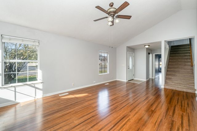 2600 Paddle Wheel Dr, Nashville, TN 37214