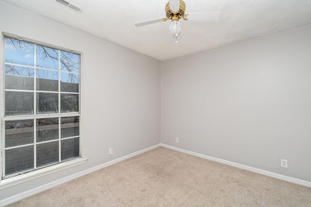 2600 Paddle Wheel Dr, Nashville, TN 37214