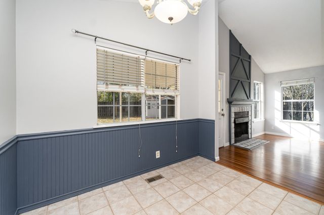 2600 Paddle Wheel Dr, Nashville, TN 37214