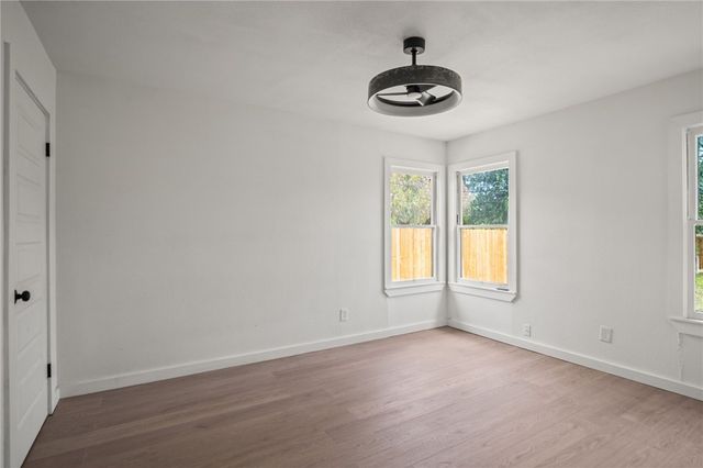 1204 Rose Dr, Alice, TX 78332