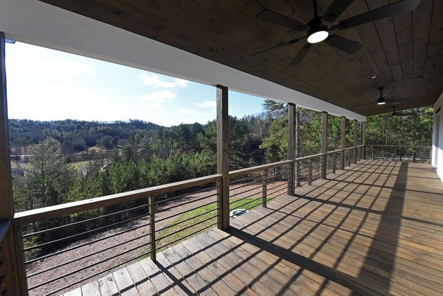 22 Walnut Spur, Mineral Bluff, GA 30559