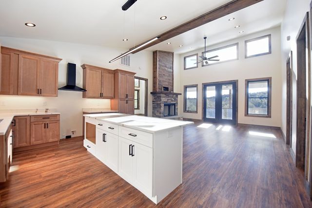 22 Walnut Spur, Mineral Bluff, GA 30559