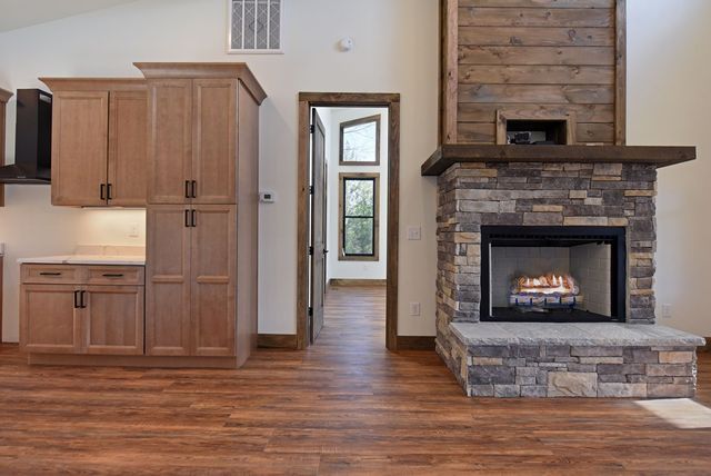 22 Walnut Spur, Mineral Bluff, GA 30559