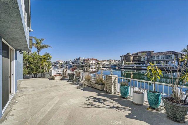 16802 Baruna, Huntington Beach, CA 92649