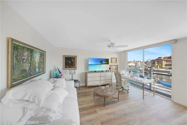 16802 Baruna, Huntington Beach, CA 92649