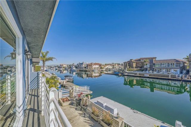 16802 Baruna, Huntington Beach, CA 92649