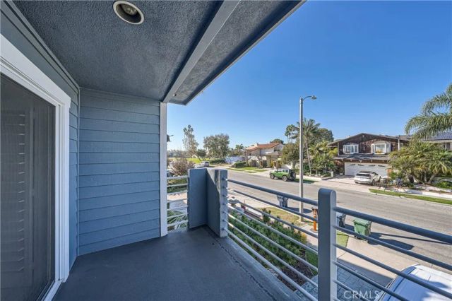 16802 Baruna, Huntington Beach, CA 92649
