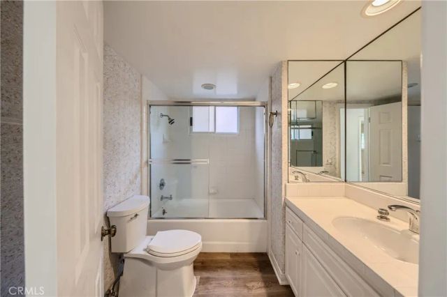 16802 Baruna, Huntington Beach, CA 92649