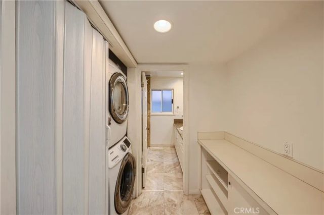 16802 Baruna, Huntington Beach, CA 92649