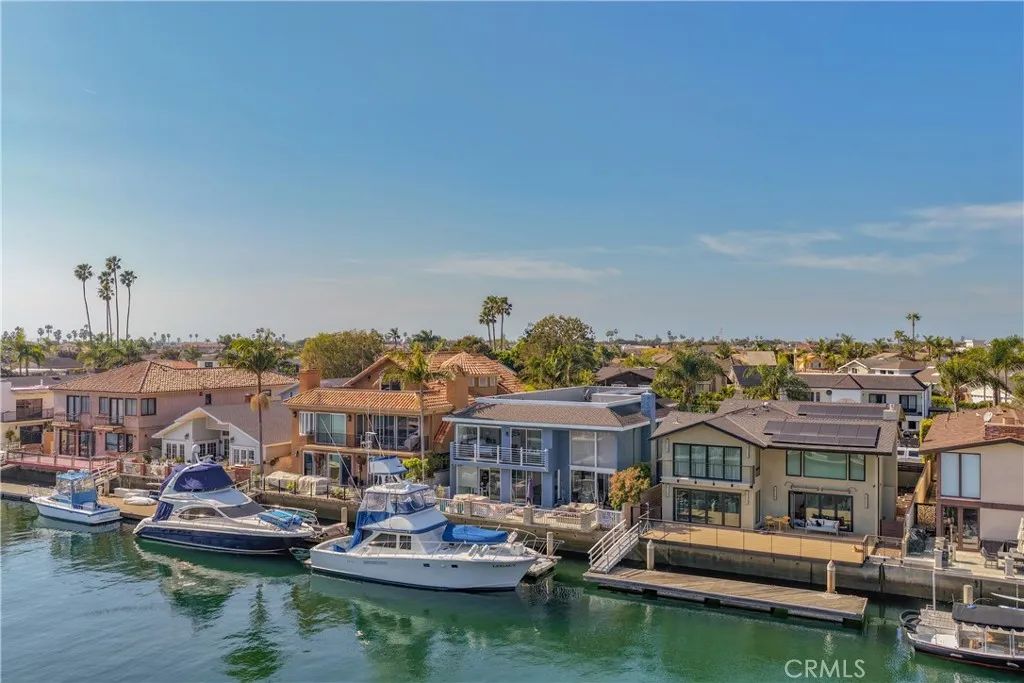 16802 Baruna, Huntington Beach, CA 92649