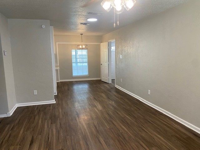 7452 Beaty Street, Fort Worth, TX 76112