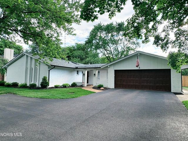 2222 Whitechapel Drive, Toledo, OH 43614