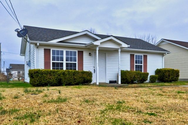 1114 Keith Ave, Oak Grove, KY 42262