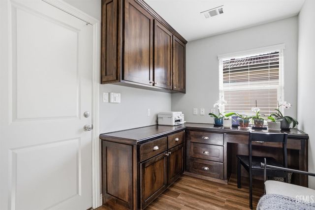 12707 Parkerhill Drive, Bakersfield, CA 93311