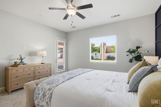 12707 Parkerhill Drive, Bakersfield, CA 93311