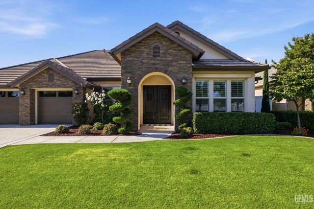 12707 Parkerhill Drive, Bakersfield, CA 93311