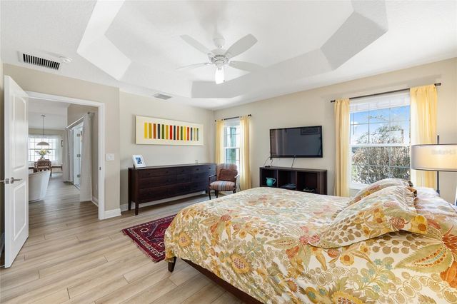 5837 STORMS AVENUE, The Villages, FL 32163