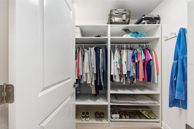 5837 STORMS AVENUE, The Villages, FL 32163