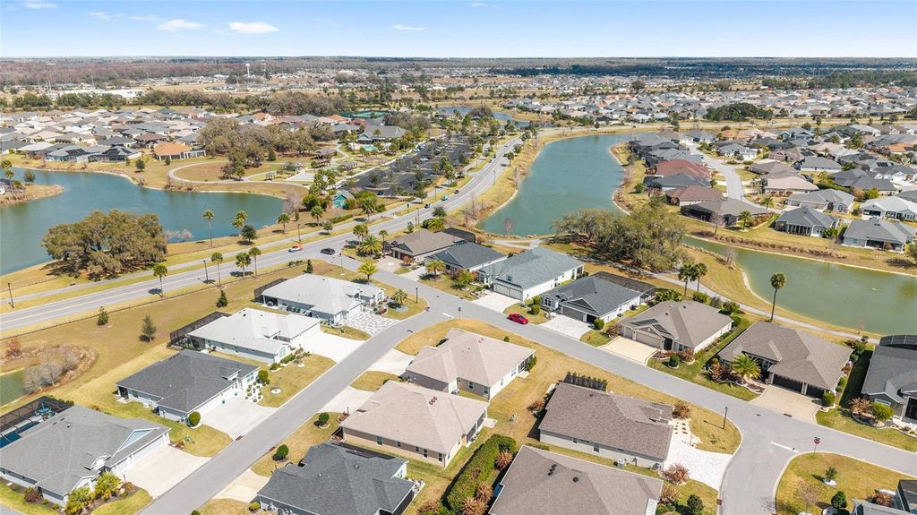 Image 54 of property listing at 5837 STORMS AVENUE, The Villages, FL 32163