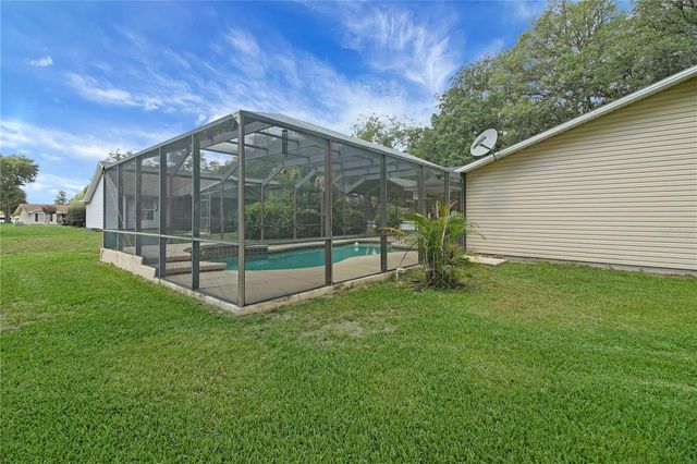 1204 OAK HAMMOCK LANE, Lady Lake, FL 32159