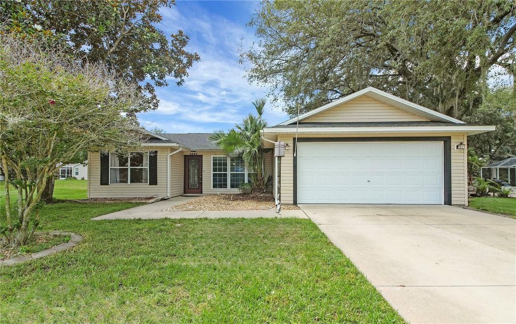 1204 OAK HAMMOCK LANE, Lady Lake, FL 32159