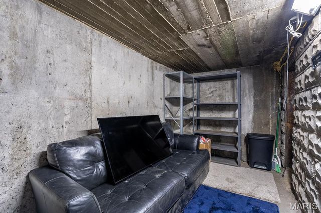 2311 E 25th Street, Granite City, IL 62040