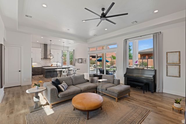 108 N ARROWHEAD LN, Ivins, UT 84738