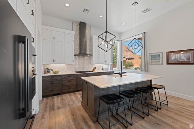 108 N ARROWHEAD LN, Ivins, UT 84738