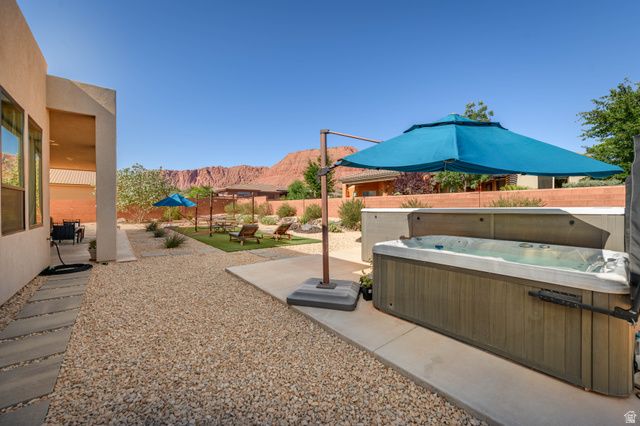 108 N ARROWHEAD LN, Ivins, UT 84738