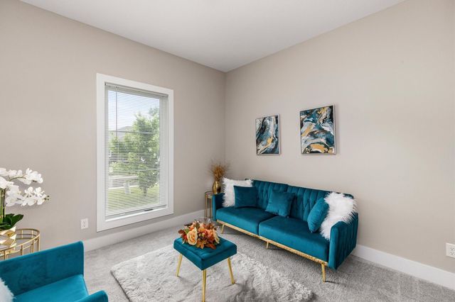 4429 Lower Beaver Road, Des Moines, IA 50310
