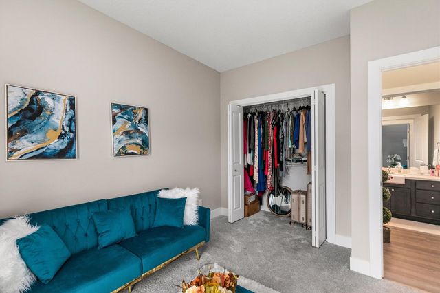 4429 Lower Beaver Road, Des Moines, IA 50310
