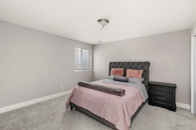 4429 Lower Beaver Road, Des Moines, IA 50310