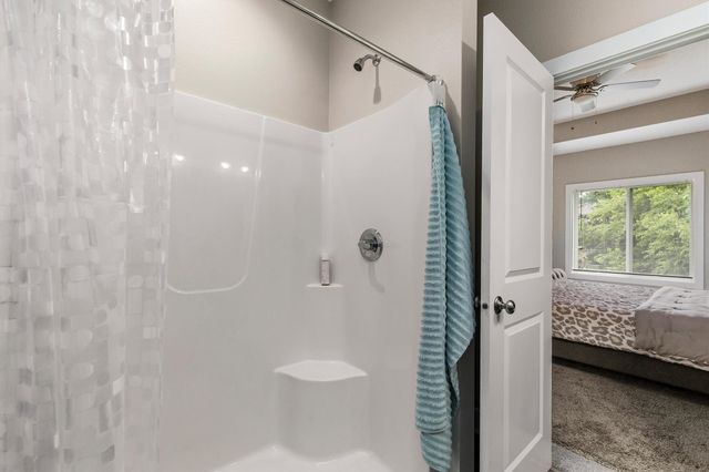 4429 Lower Beaver Road, Des Moines, IA 50310