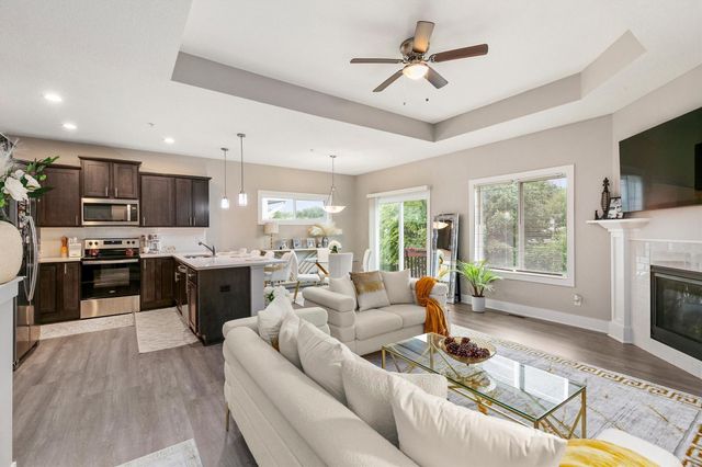 4429 Lower Beaver Road, Des Moines, IA 50310